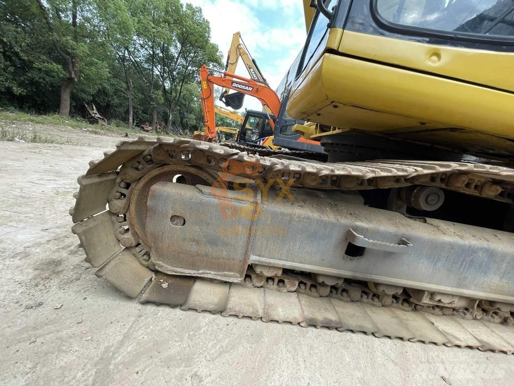 Komatsu PC 220 Excavatoare pe șenile
