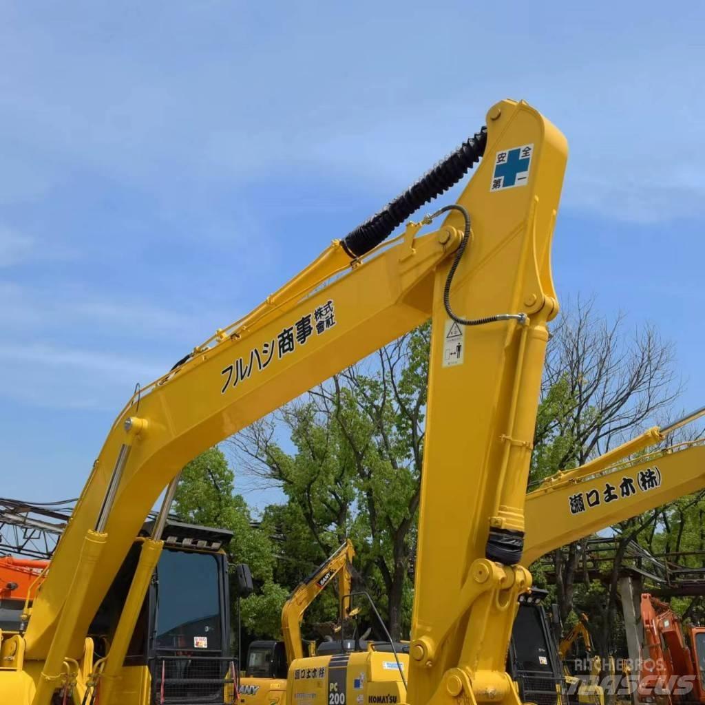 Komatsu PC 220-8/ Excavatoare pe șenile
