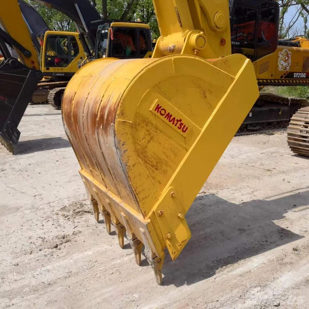 Komatsu PC 220-8/ Excavatoare pe șenile
