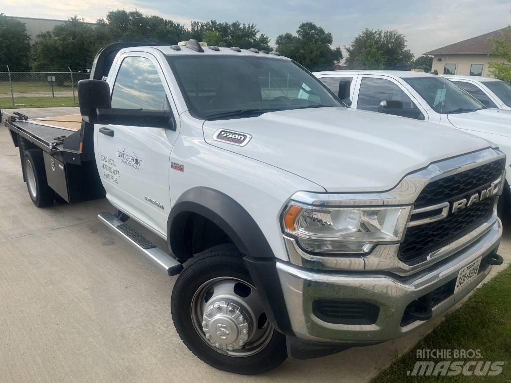 RAM 5500 Camioane platforma/prelata