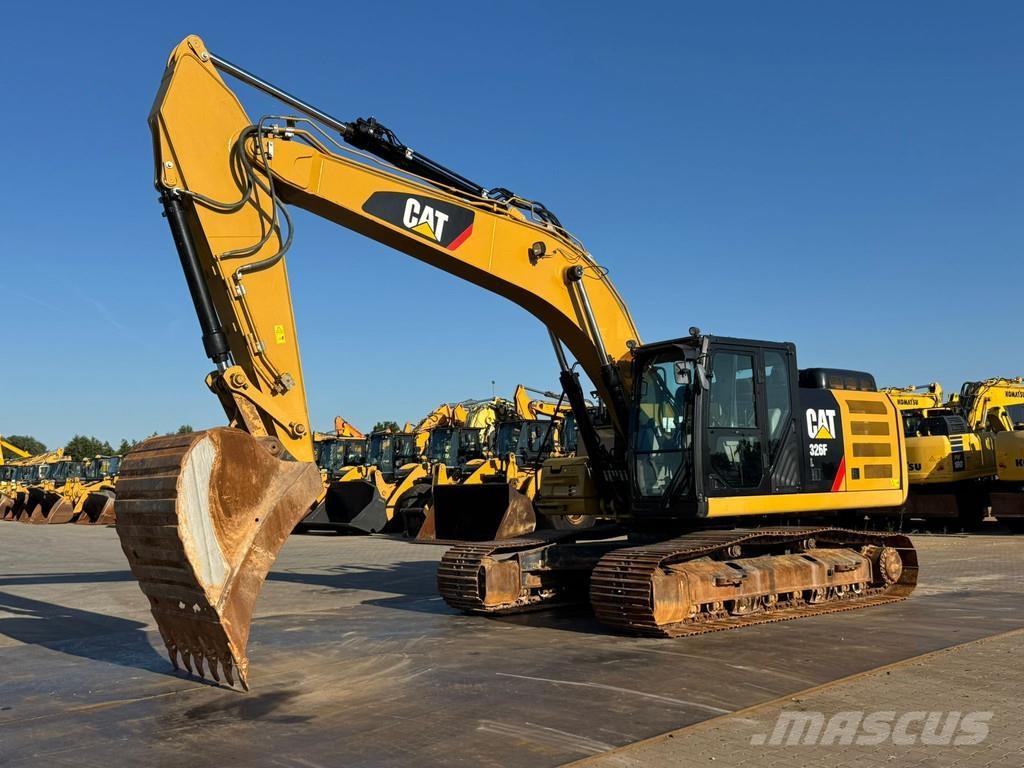 CAT 326FL Excavatoare pe șenile
