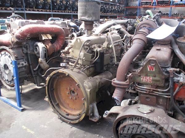 DAF 615 Motoare
