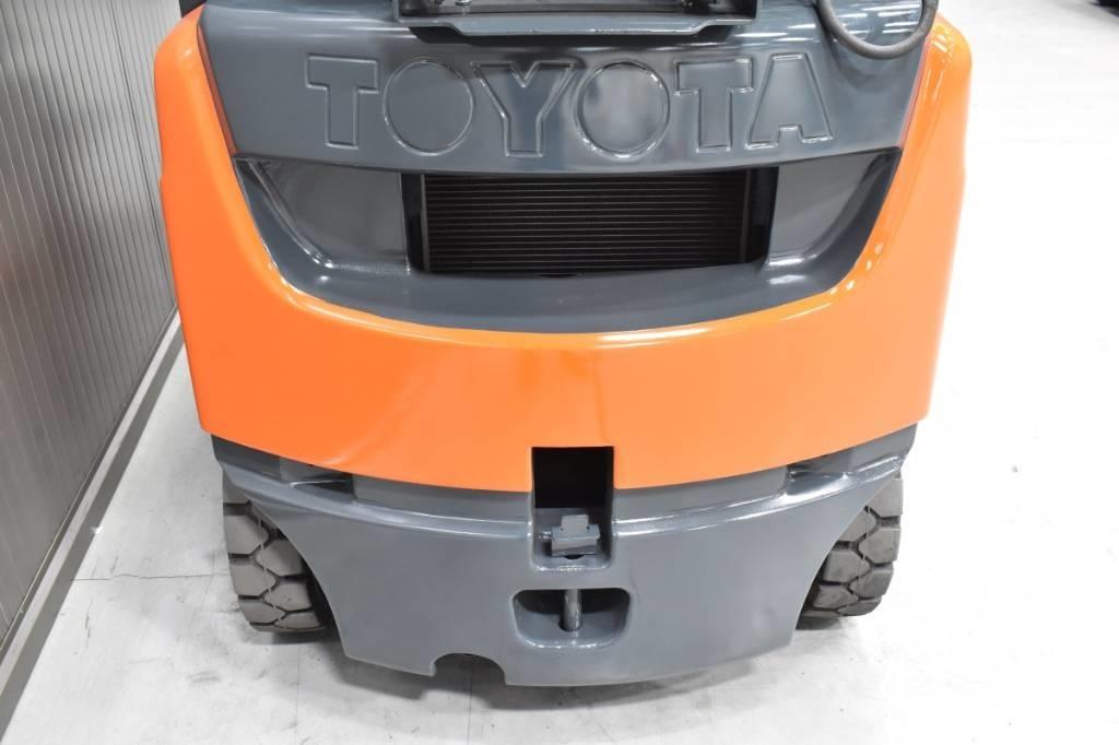 Toyota 06-8FG15F Stivuitor GPL
