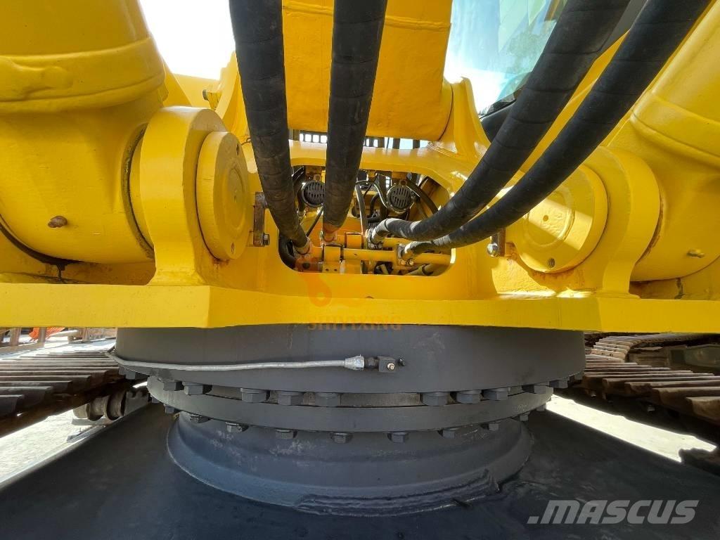 Komatsu PC 450 LC-8 Excavatoare pe șenile
