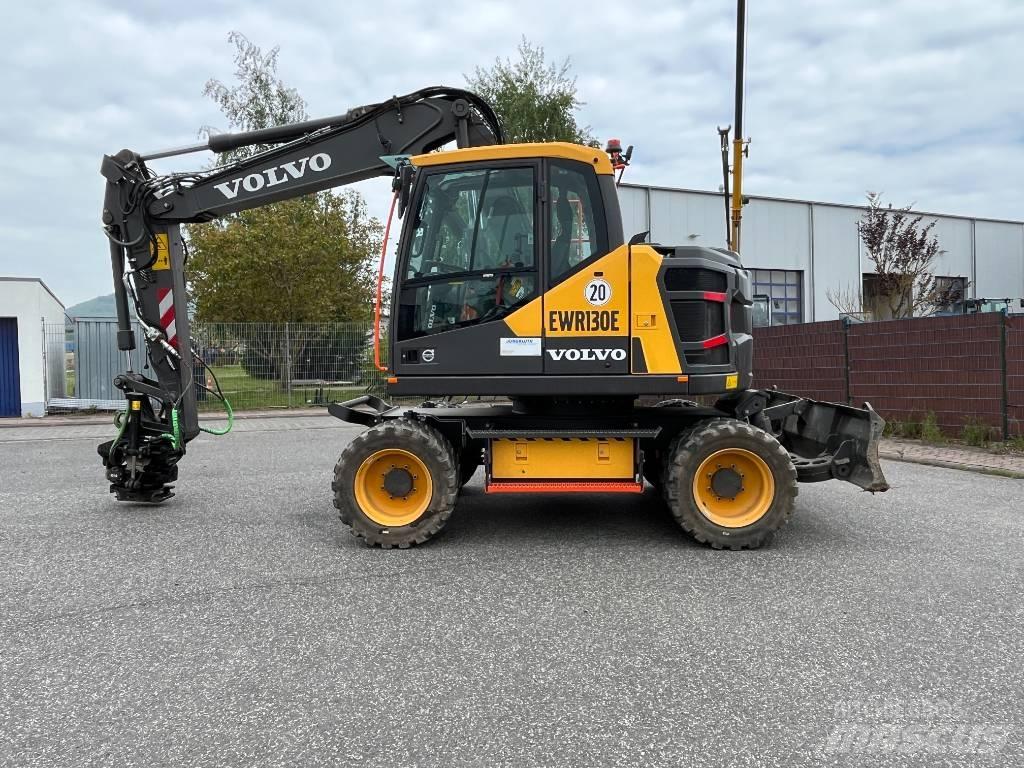 Volvo EWR 130 E Excavatoare cu roti