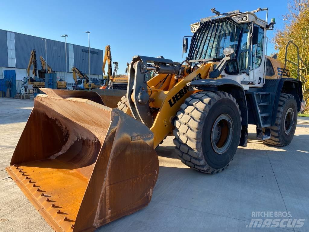 Liebherr L 550 Incarcator pe pneuri
