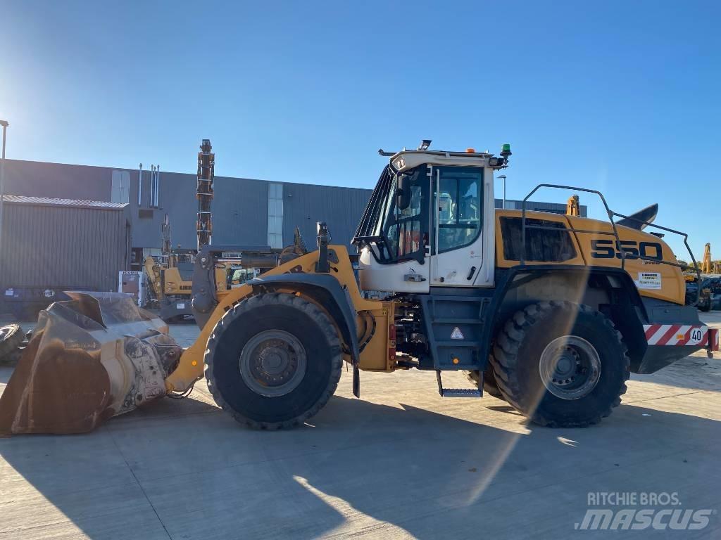 Liebherr L 550 Incarcator pe pneuri