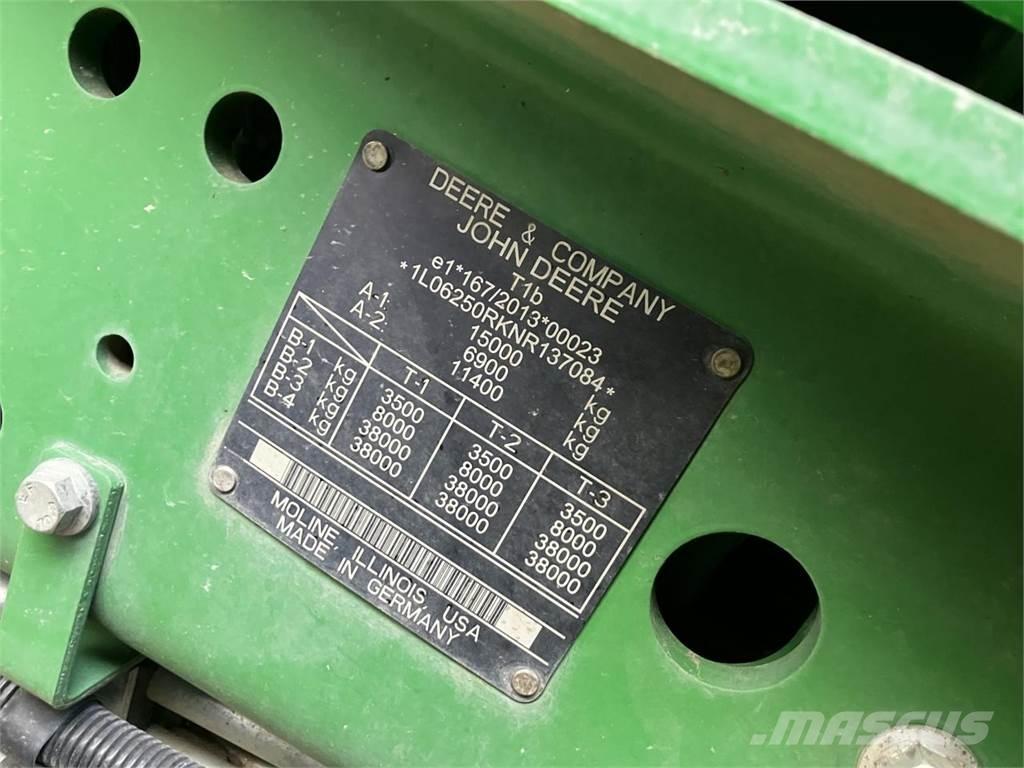 John Deere 6250R Tractoare