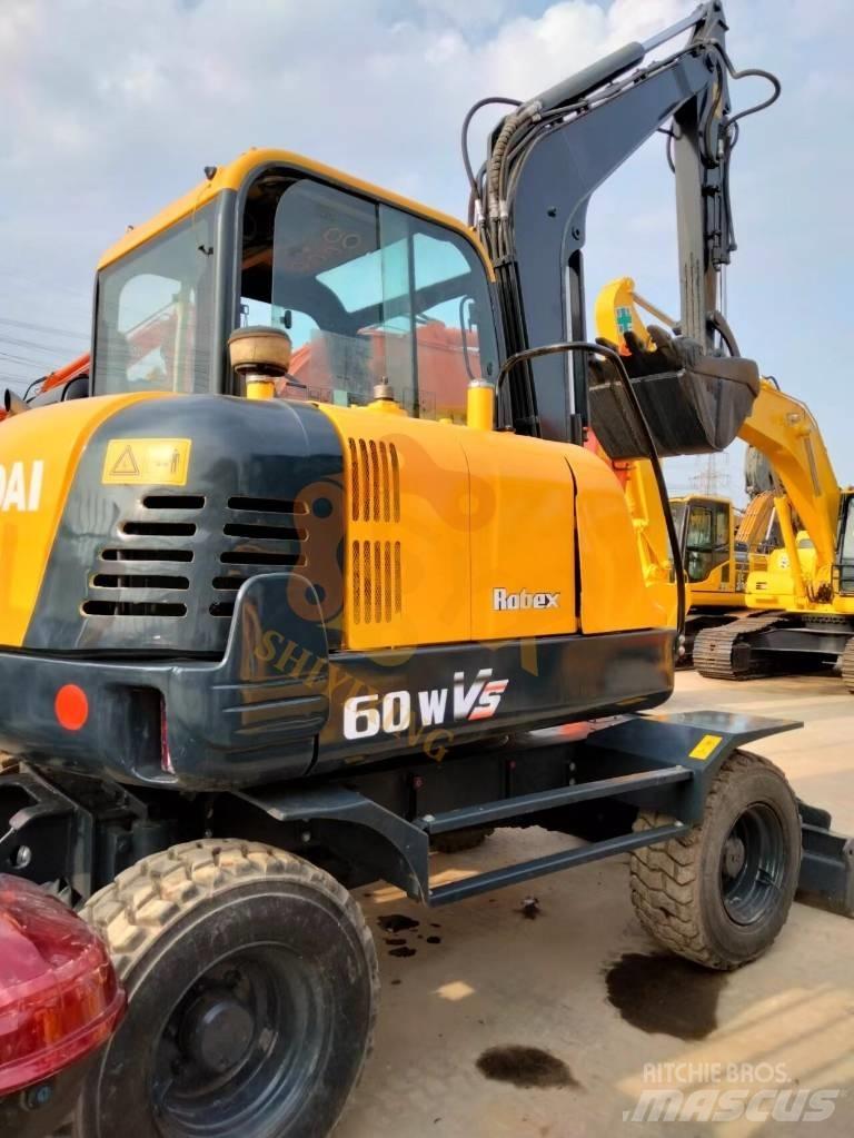 Hyundai 60w Excavatoare cu roti