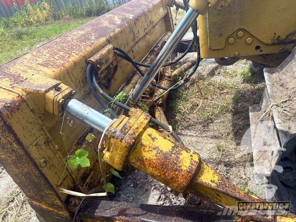 CAT D 6 C Buldozere pe senile