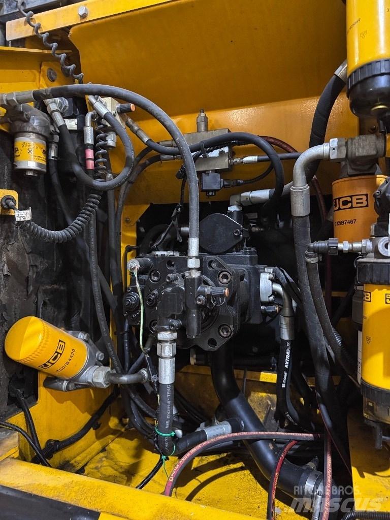 JCB JS 160 W Excavatoare cu roti