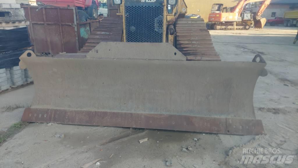 CAT D 4 LGP Buldozere pe senile