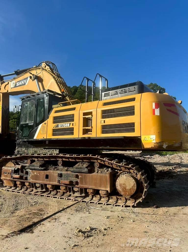 Sany 750 Excavatoare pe șenile
