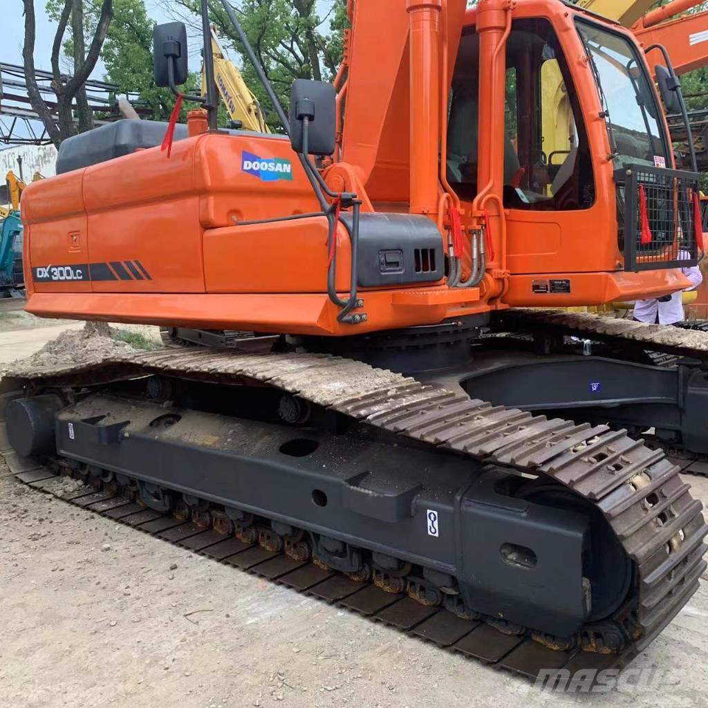 Doosan dx300 Excavatoare pe șenile
