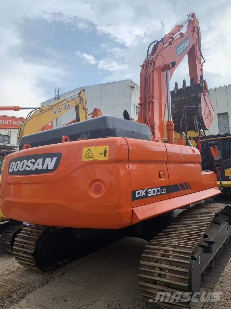 Doosan dx300 Excavatoare pe șenile

