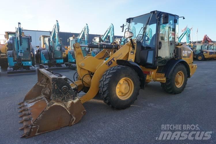 CAT 906 M Incarcator pe pneuri