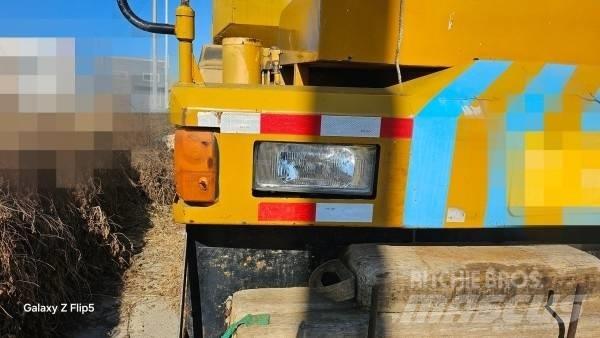 Kobelco RK 450 Macara teren accidentat