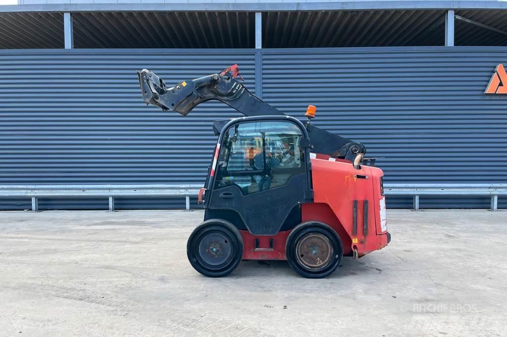 JCB R260 Utilaje de manevrarea a bustenilor