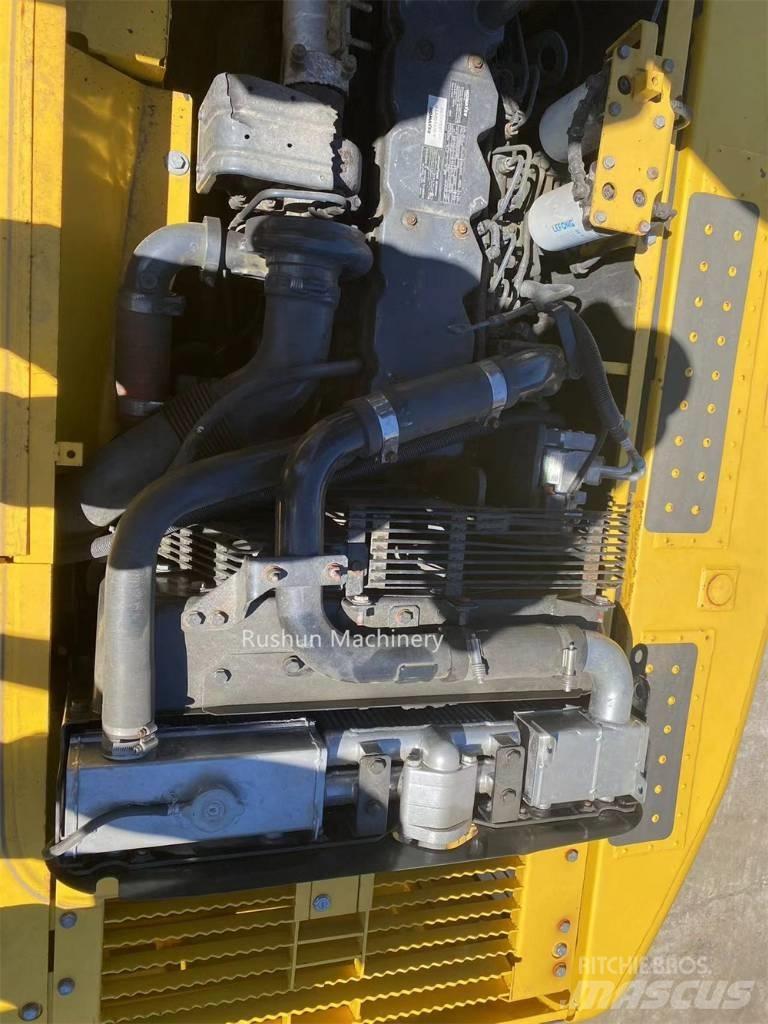 Komatsu PC 200 Excavatoare pe șenile
