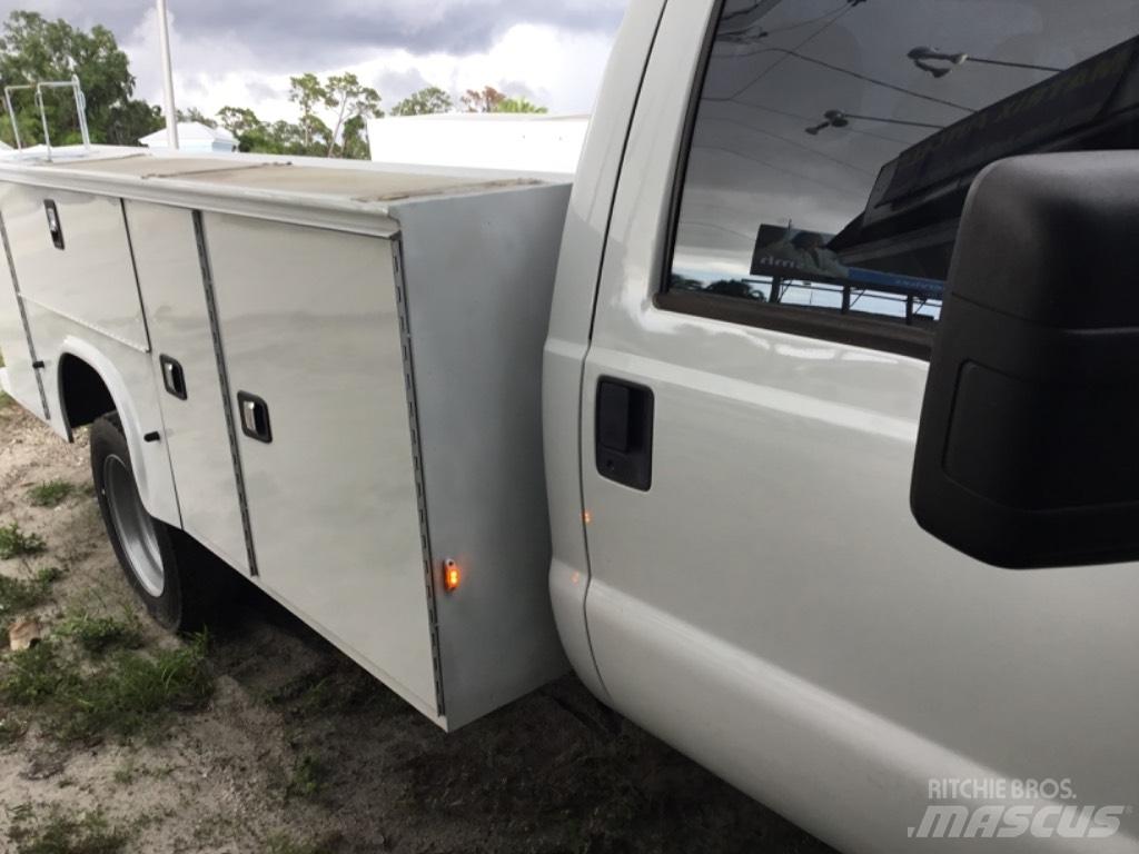 Ford F 550 XL SD Municipal/vehicul cu uz general