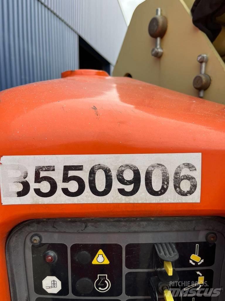 JLG E 450 AJ Nacele cu brat articulat