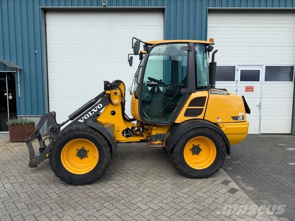 Volvo L 25 F Incarcator pe pneuri