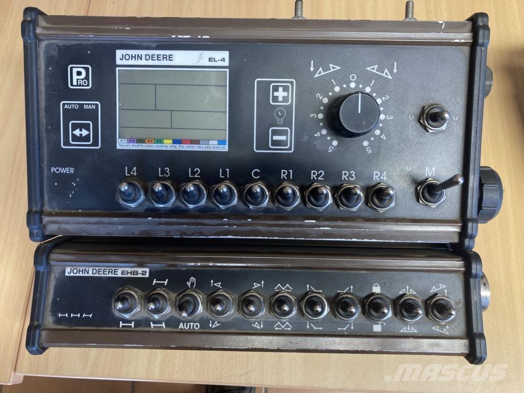 John Deere 732 Tractoare agricole sprayers