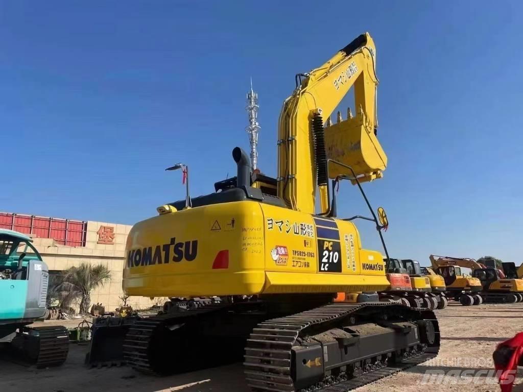 Komatsu 210LC-8 Excavatoare pe șenile
