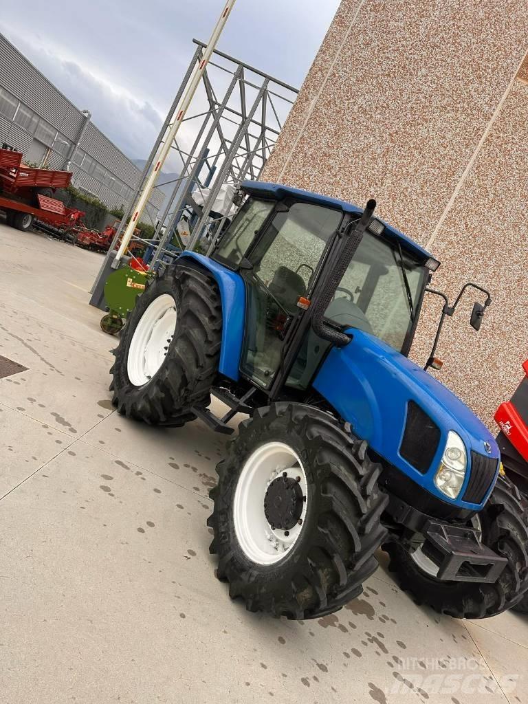 New Holland TL 100 Tractoare