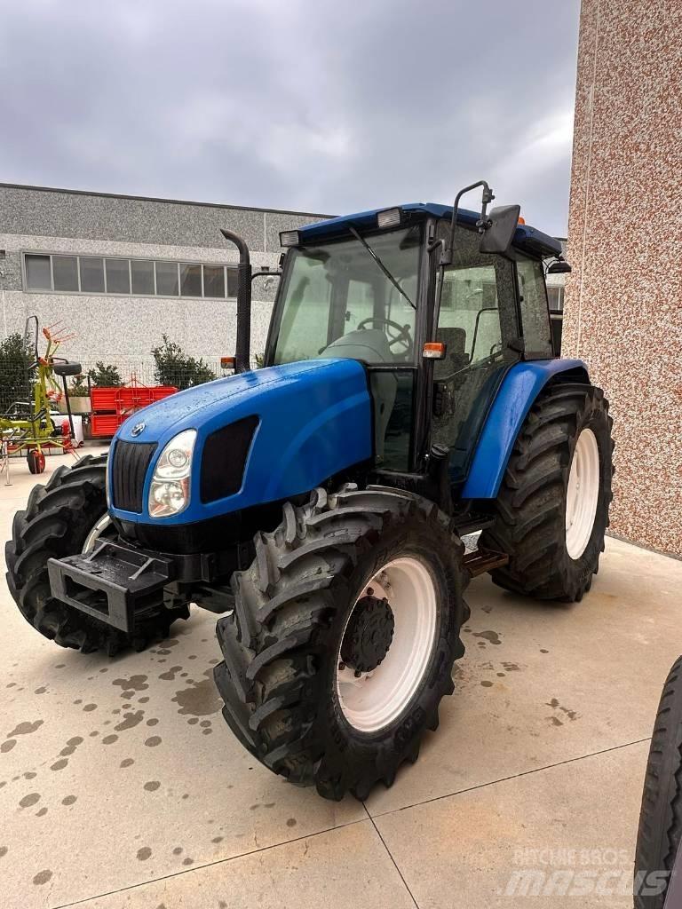 New Holland TL 100 Tractoare