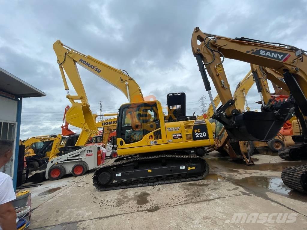 Komatsu PC 200 Excavatoare pe șenile
