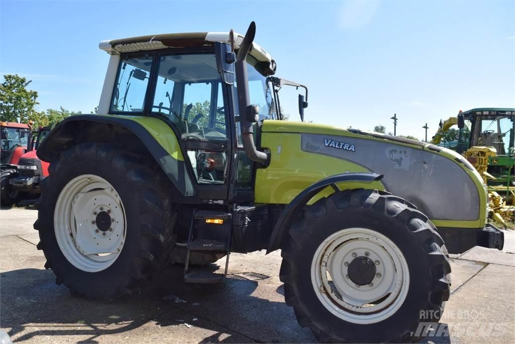 Valtra T120 Tractoare