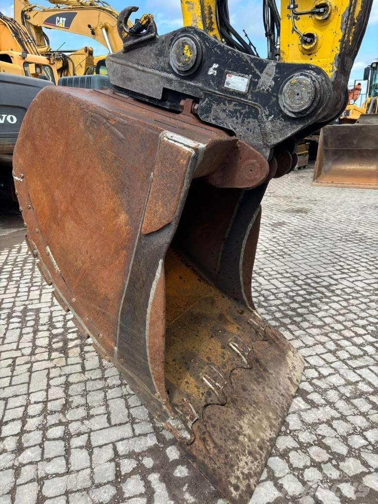 Komatsu PC 210 LC-7 Excavatoare pe șenile
