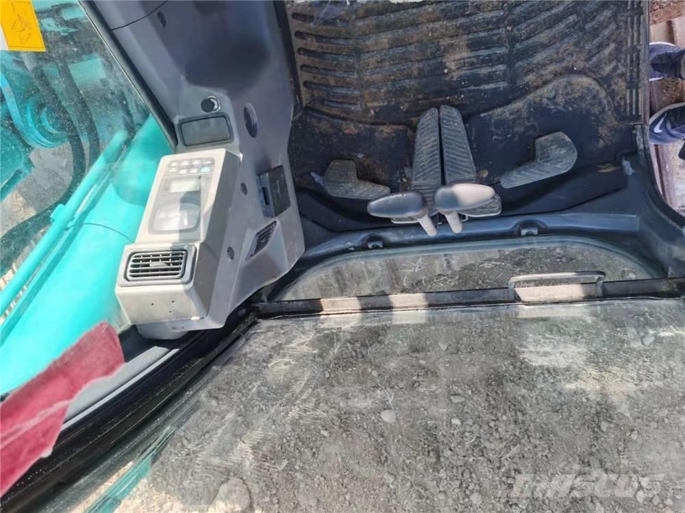 Kobelco SK210LC-8 Excavatoare pe șenile
