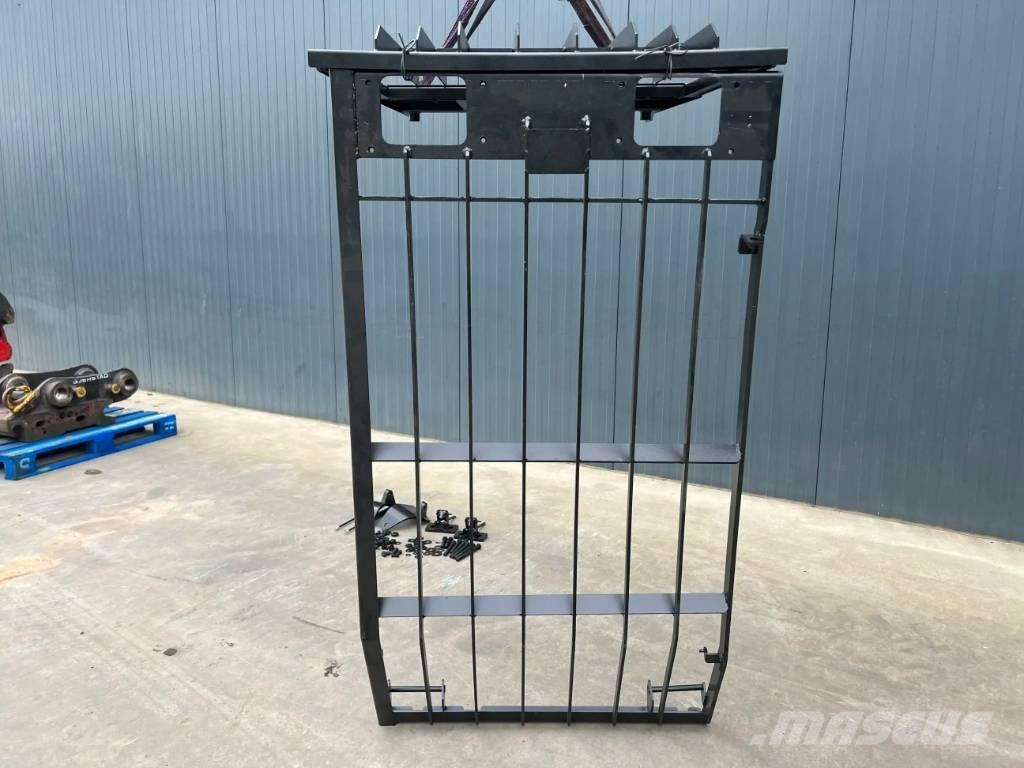 CAT 323D Guard Cabine si interior