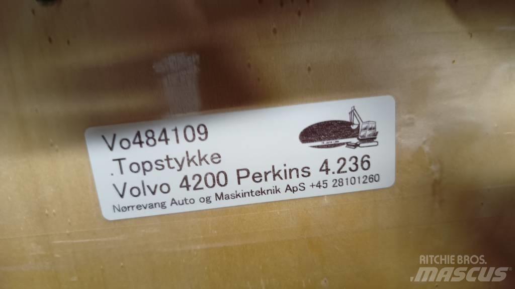 Volvo 4200 Motoare