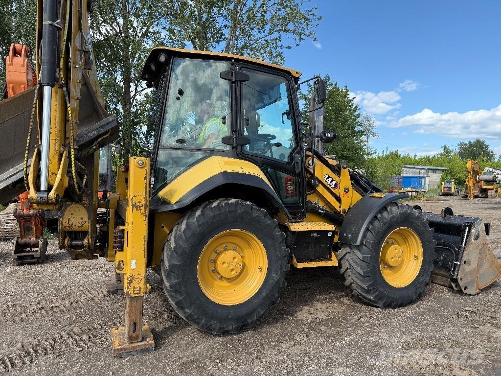 CAT 444 Buldoexcavatoare