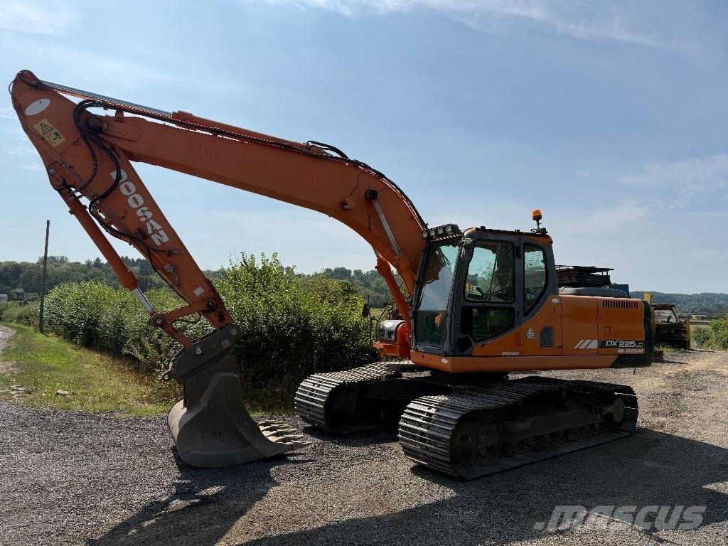 Doosan DX 225 LC Excavatoare pe șenile
