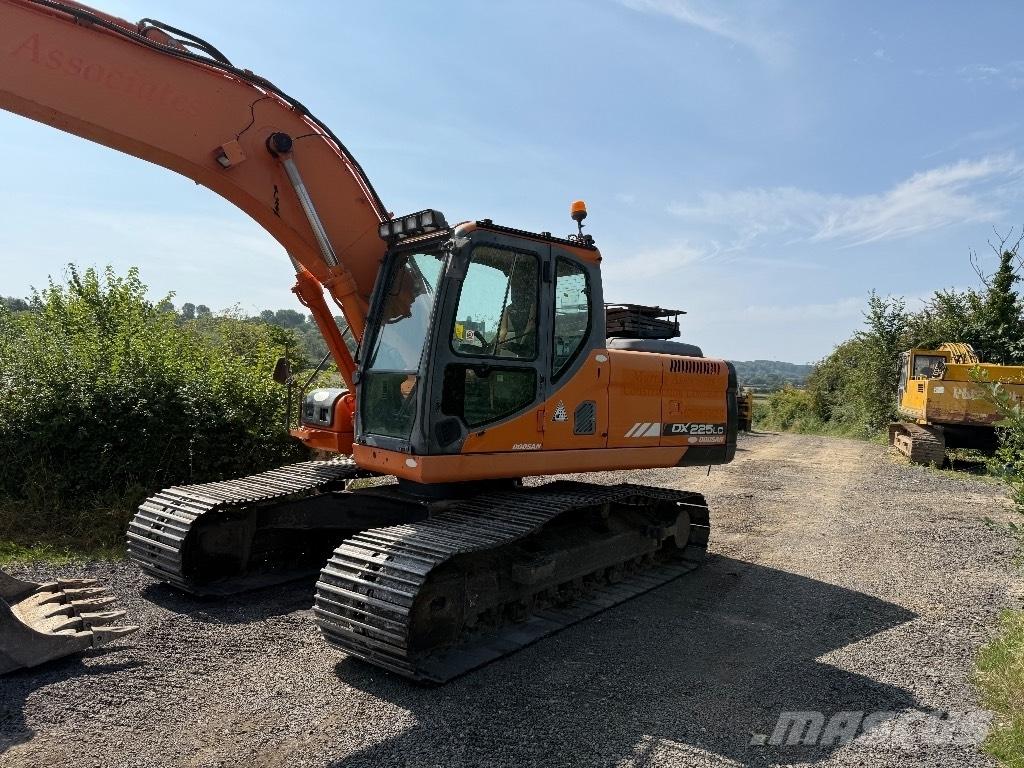 Doosan DX 225 LC Excavatoare pe șenile
