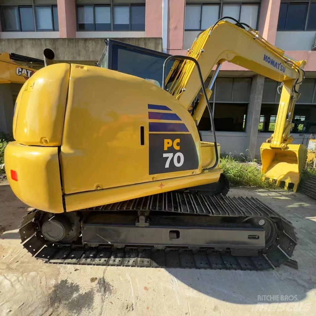Komatsu PC 70 Excavatoare pe șenile
