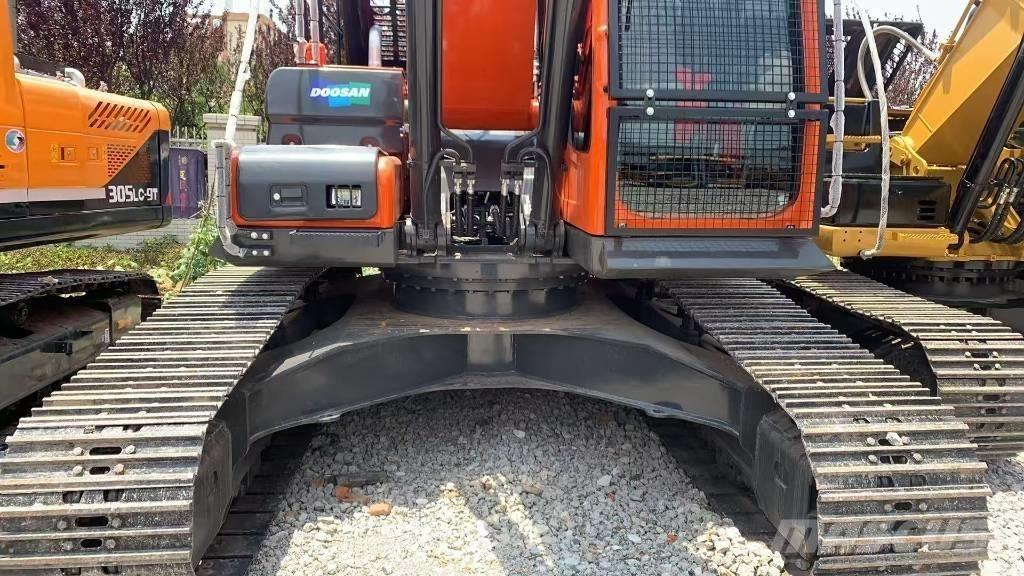 Doosan dx300lc-9 Excavatoare pe șenile
