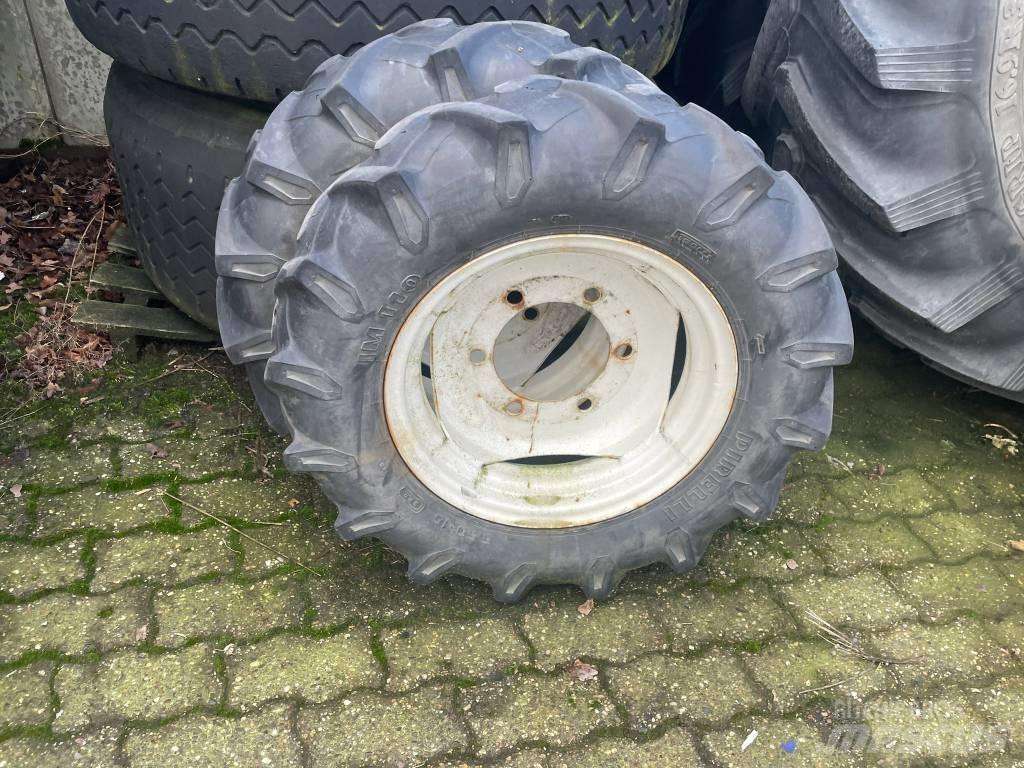 Pirelli 6.5 -16 + velg Roti