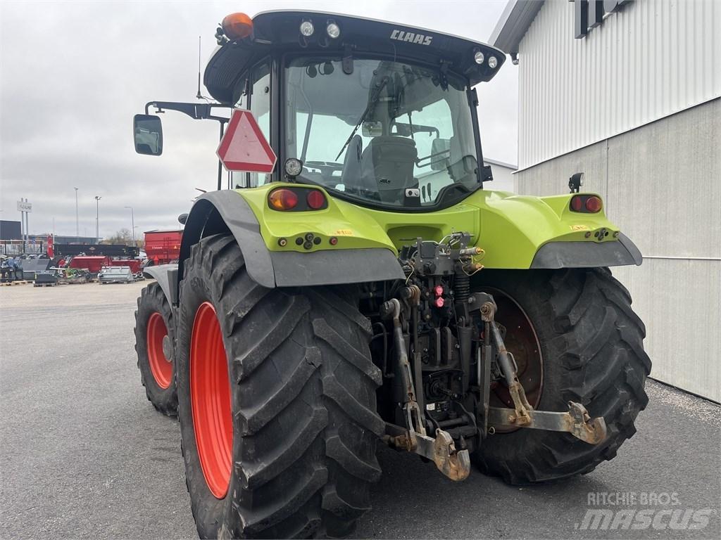 CLAAS Arion 620 Tractoare