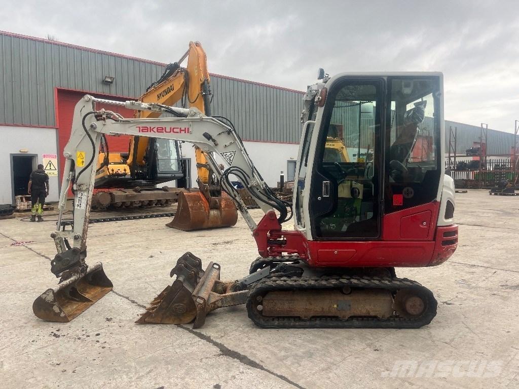 Takeuchi TB 230 Mini excavatoare < 7t