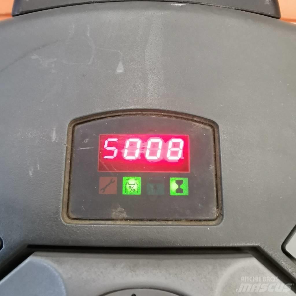 BT OSE 250 P Stivuitoare de micã inaltime pentu logistica
