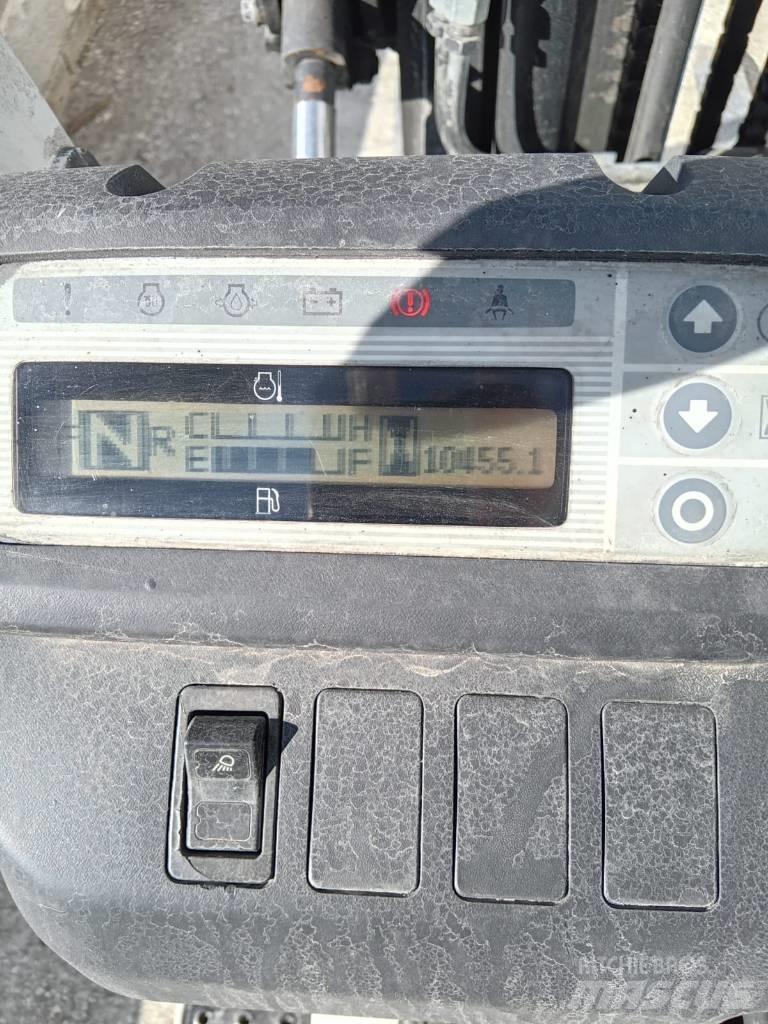 UniCarriers DX 25 Stivuitor diesel