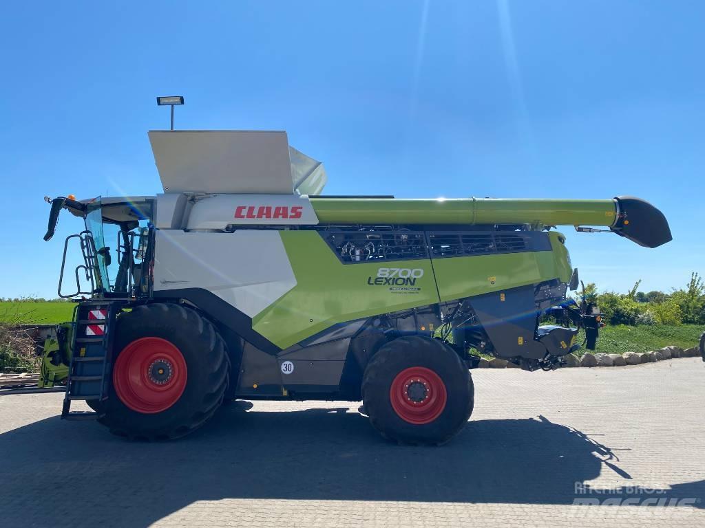 CLAAS Lexion 8700 Combine de secerat