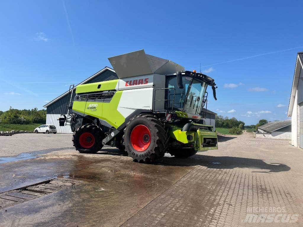 CLAAS Lexion 8700 Combine de secerat