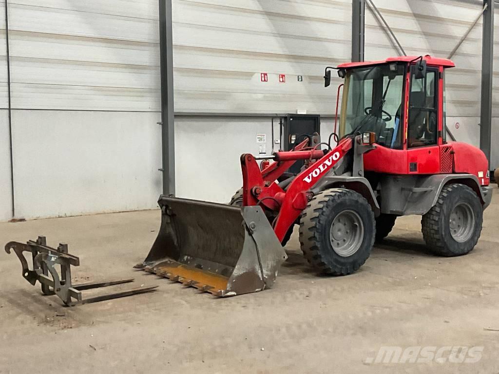 Volvo L 30 B-Z/X Incarcator pe pneuri