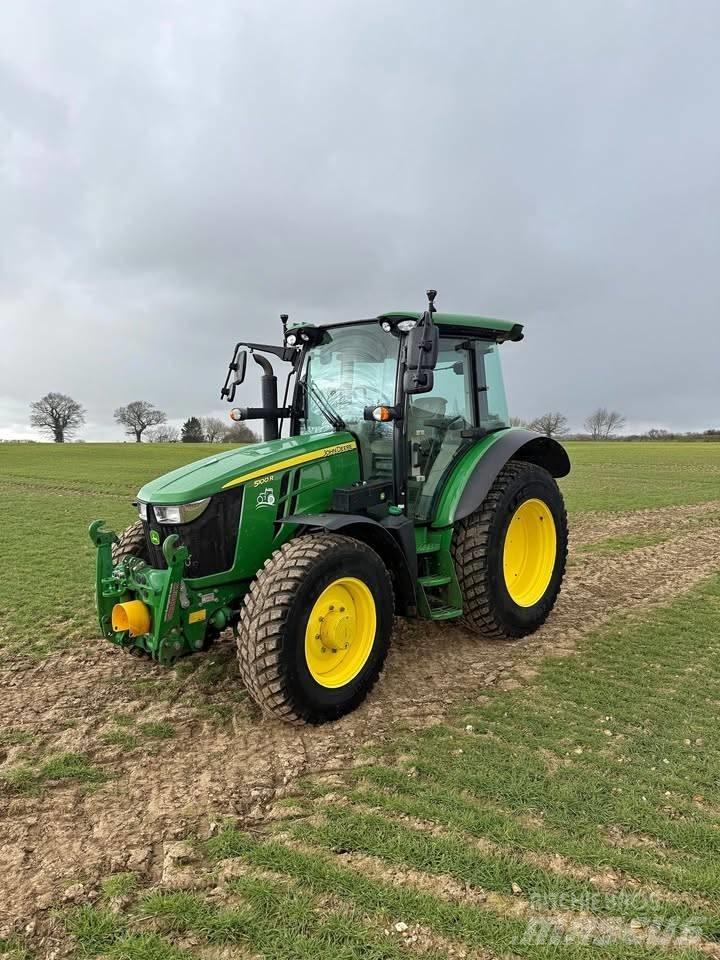 John Deere 5100 R Tractoare